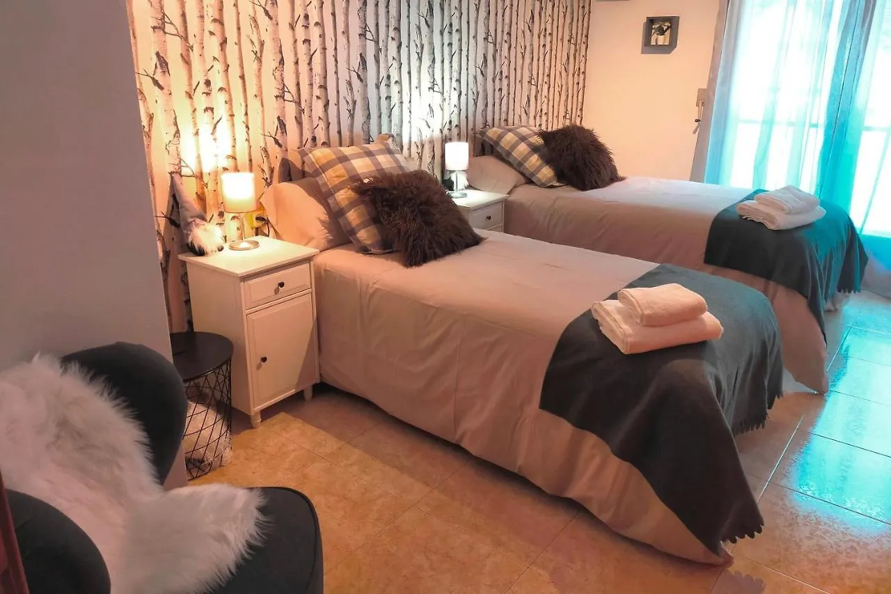 Apartamento Amplio Atico Con Terraza En Andorra Centro Les Escaldes 0*,