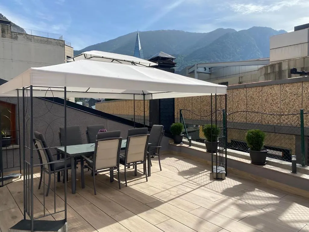 Apartamento Amplio Atico Con Terraza En Andorra Centro Les Escaldes